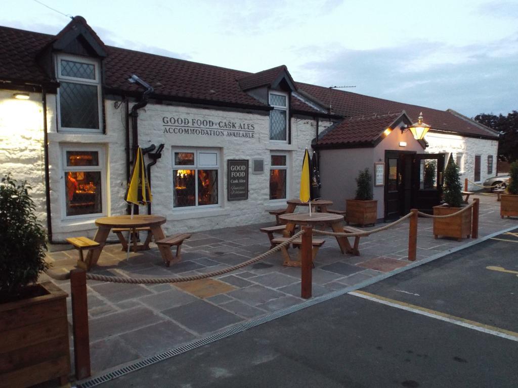 The Half Moon Inn Ashington  Kültér fotó
